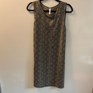 Ladies large snake skin print dress.